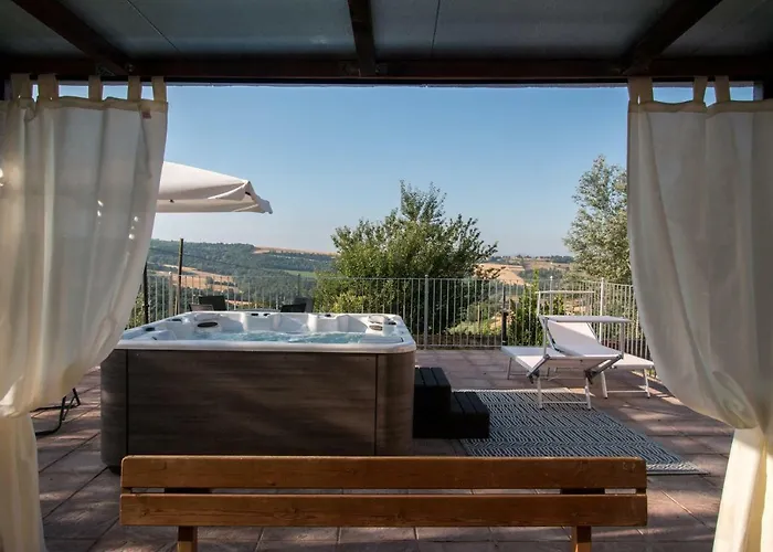 Agroturismo Casale Ulivi *